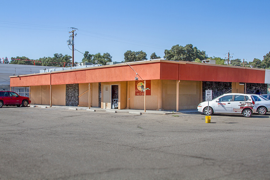 7555 Pacific Ave, Stockton, CA for lease - Building Photo - Image 2 of 6