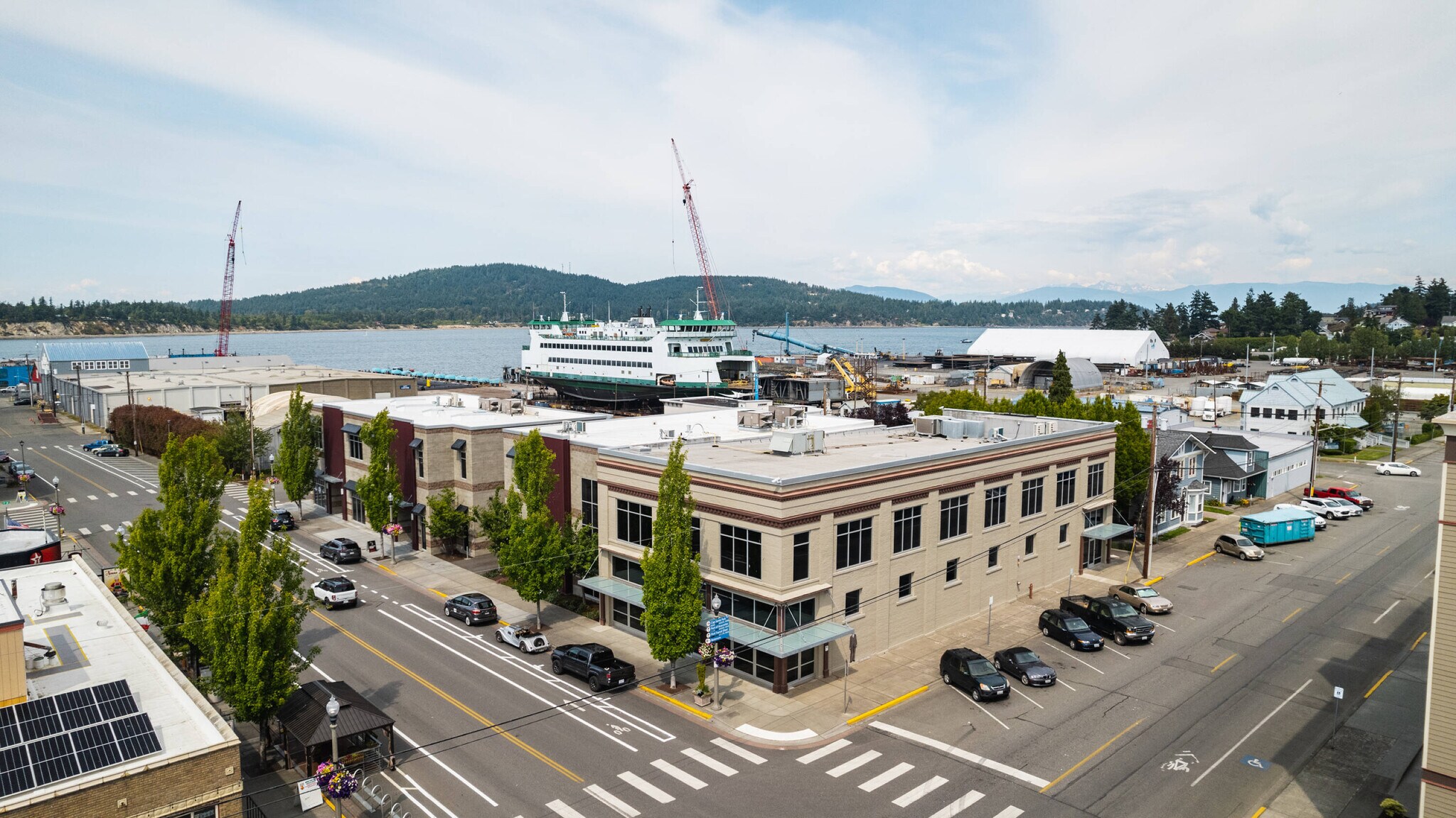 301 Commercial Ave, Anacortes, WA for lease Interior Photo- Image 1 of 3