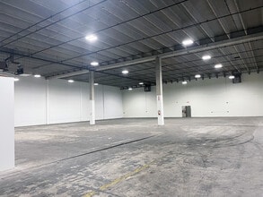 28 NE 42nd St, Oklahoma City, OK for lease Interior Photo- Image 2 of 3