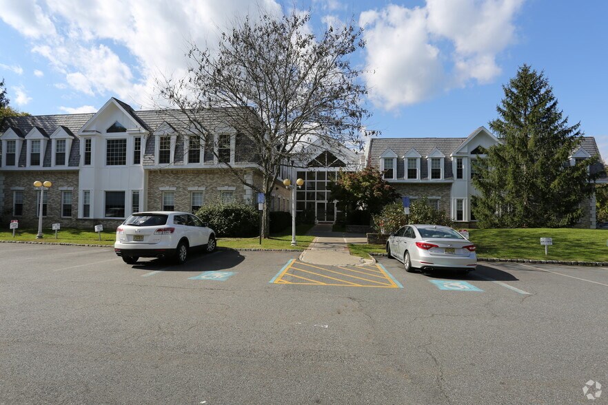 135 Kinnelon Rd, Kinnelon, NJ for sale - Building Photo - Image 1 of 1