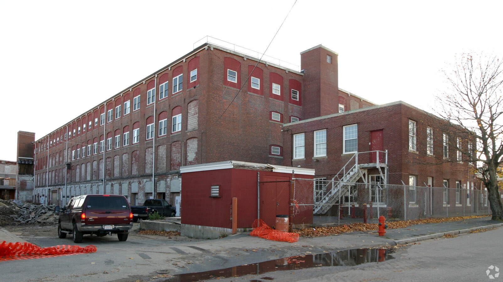 54 Gifford St, New Bedford, MA 02744