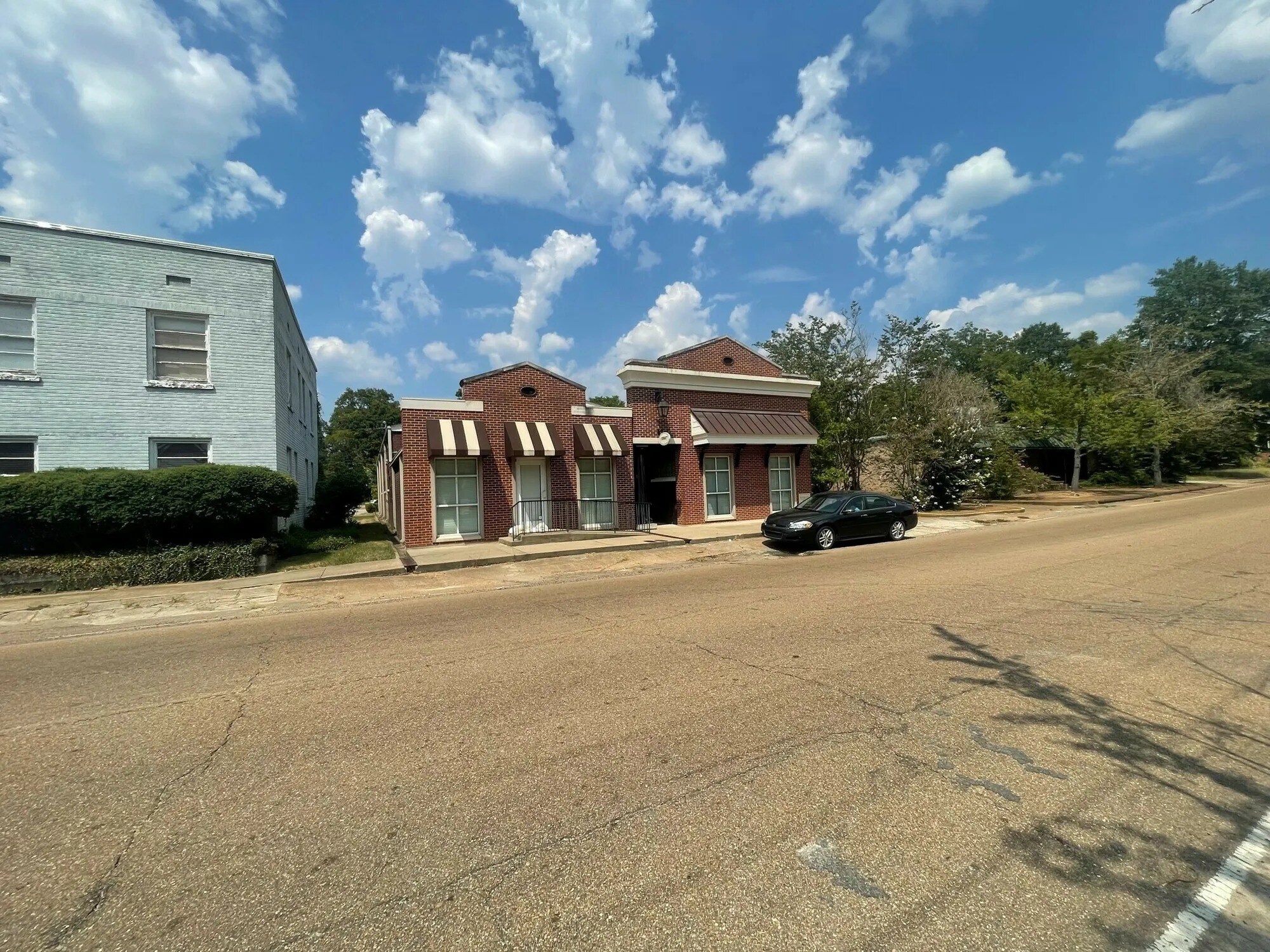 151 E Center St, Canton, MS for sale Primary Photo- Image 1 of 7