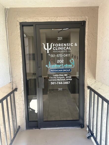 210 Jupiter Lakes Blvd, Jupiter, FL for lease - Interior Photo - Image 3 of 7