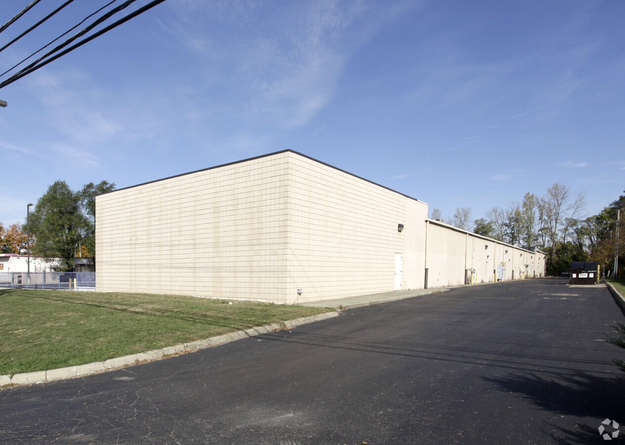 16001612 Lockbourne Rd, Columbus, OH 43207