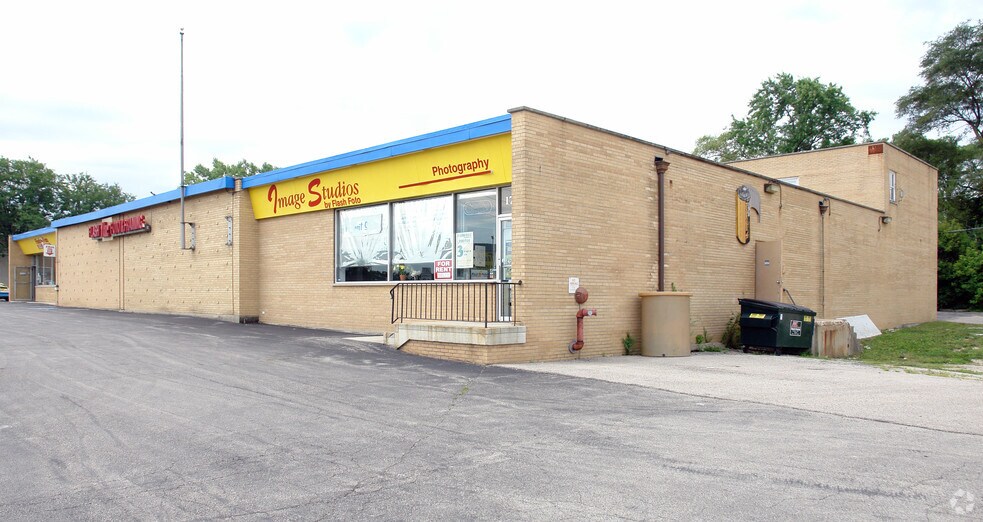 1720-1724 N Rand Rd, Palatine, IL for sale - Building Photo - Image 2 of 7