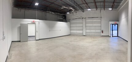 10018-10058 Spanish Isles Blvd, Boca Raton, FL for lease Building Photo- Image 1 of 6