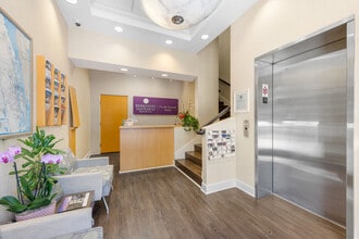 112 Sea Grove Main St, Saint Augustine, FL for lease Interior Photo- Image 2 of 24