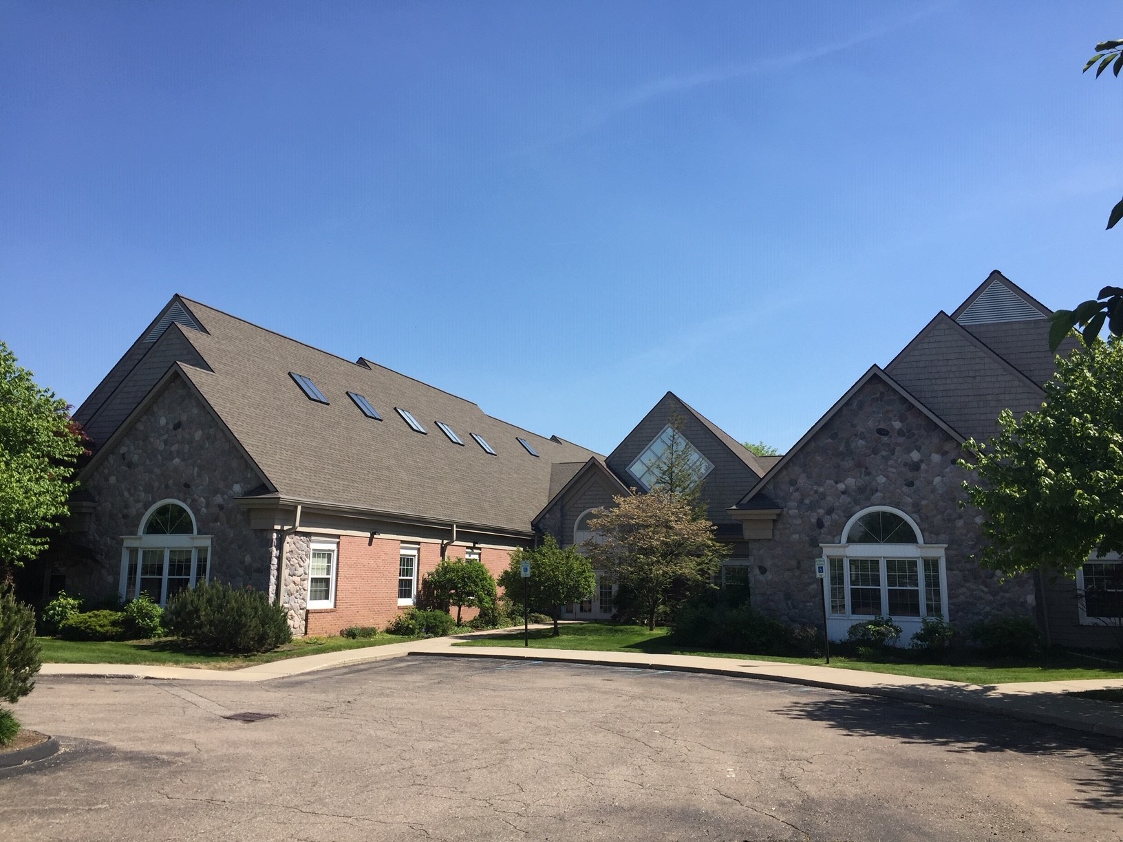 38935 Ann Arbor Rd, Livonia, MI for lease Building Photo- Image 1 of 1