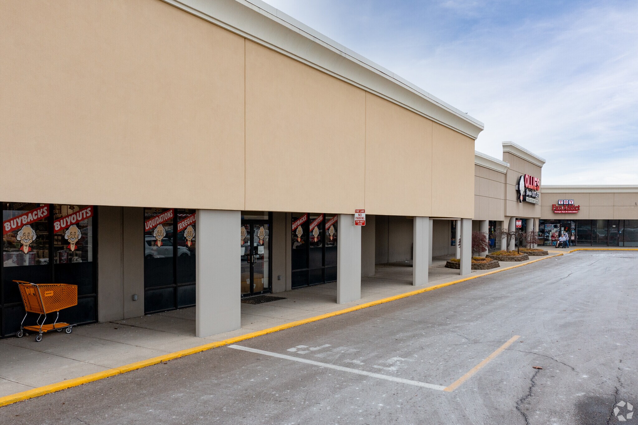 117243 N Springboro Pike, Miamisburg, OH 45449 Corners At The Mall