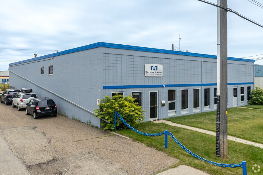 5703 92nd St NW, Edmonton, AB for sale - Primary Photo - Image 1 of 3