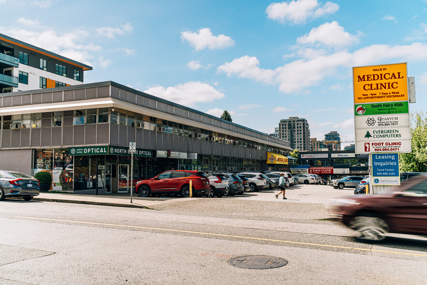 1900-1950 Lonsdale Ave, North Vancouver, BC for lease - Building Photo - Image 1 of 6