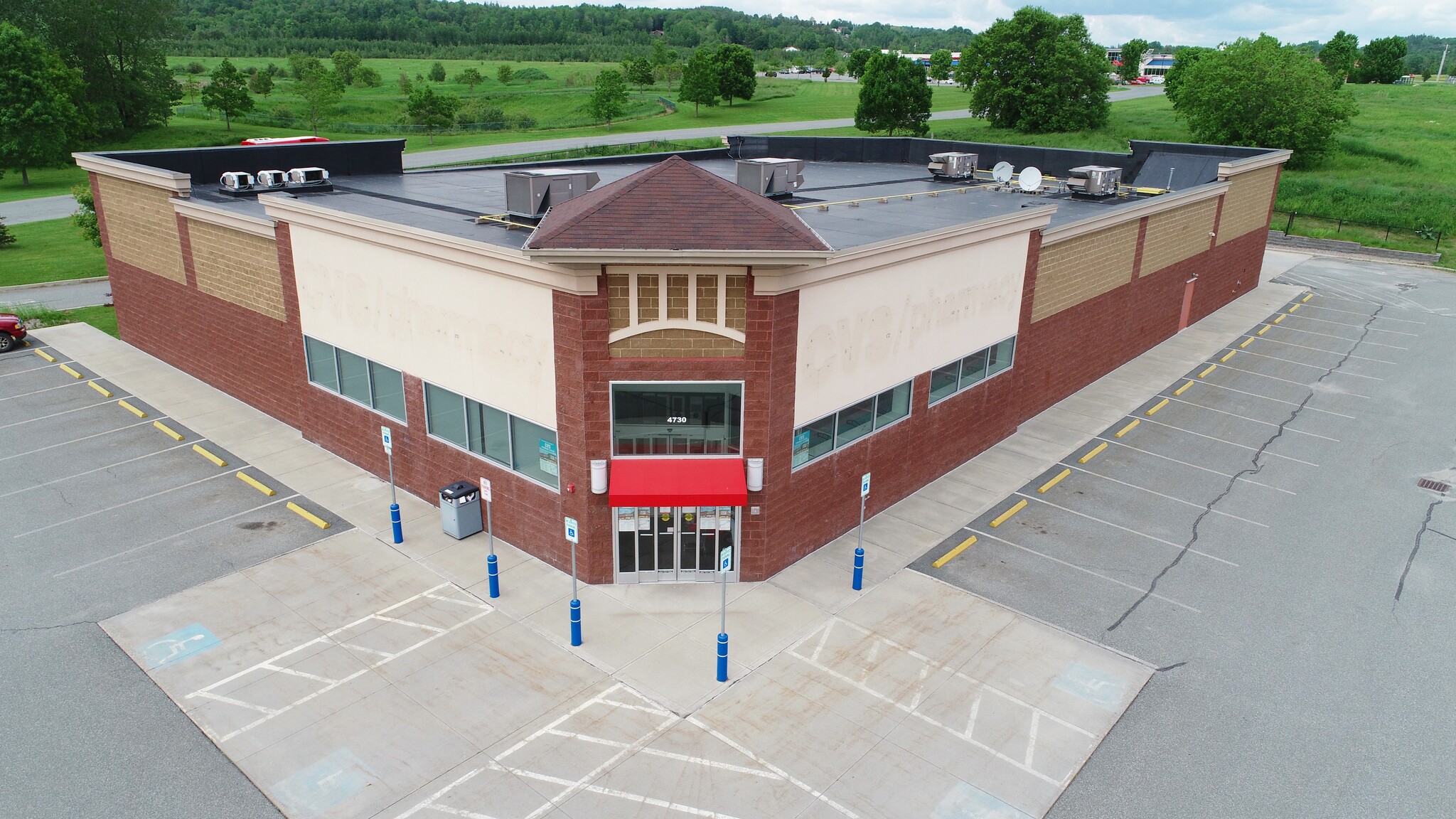 4730 Us Route 5, Newport, VT for lease Building Photo- Image 1 of 16