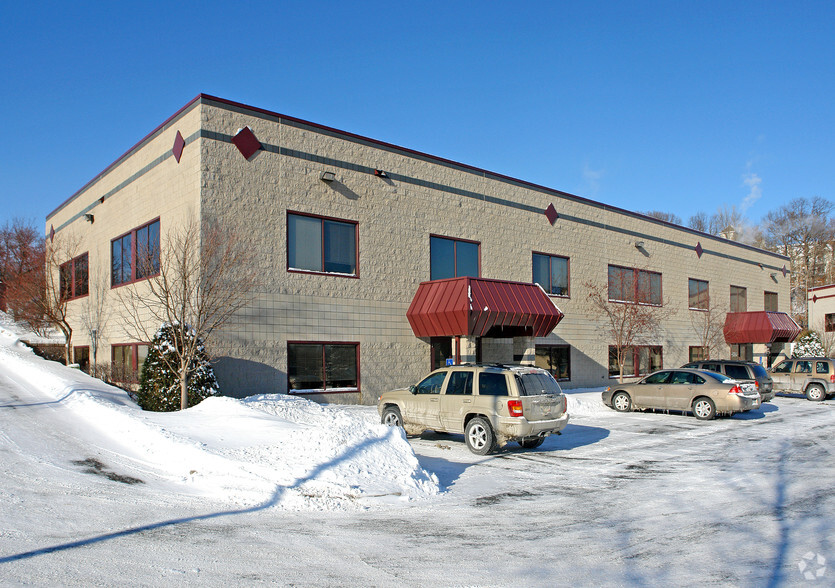 1540 Humboldt Ave, West Saint Paul, MN for lease - Building Photo - Image 2 of 3