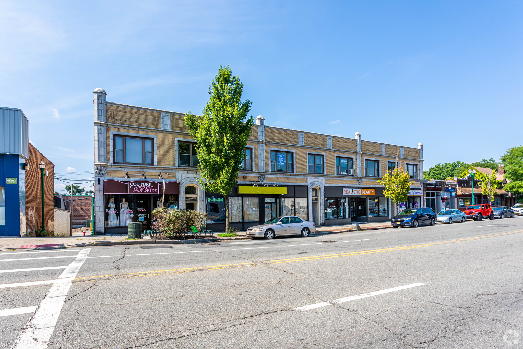 406-416 Cedar Ln, Teaneck, NJ for lease Building Photo- Image 1 of 6