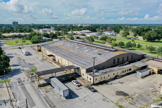 2200 3rd St NW, Winter Haven, FL for lease Building Photo- Image 2 of 3