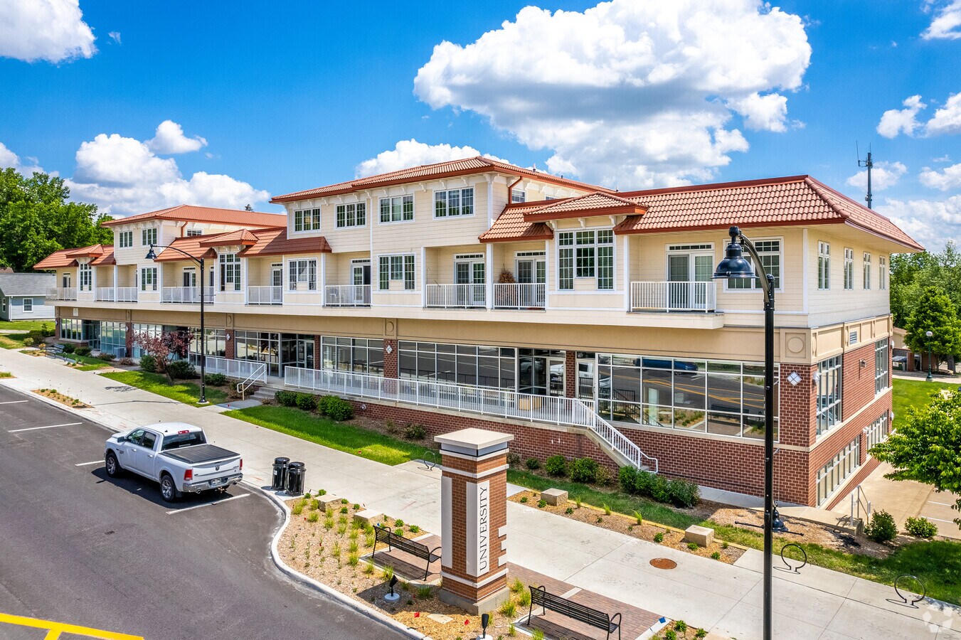 Windsor Heights Town Center Windsor Heights, IA for Sale