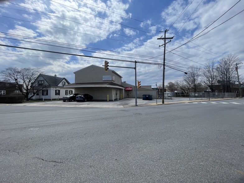 1580 Huddell Ave, Marcus Hook, PA for lease - Building Photo - Image 1 of 25