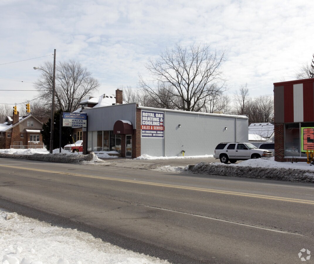 728 E 11 Mile Rd, Royal Oak, MI 48067