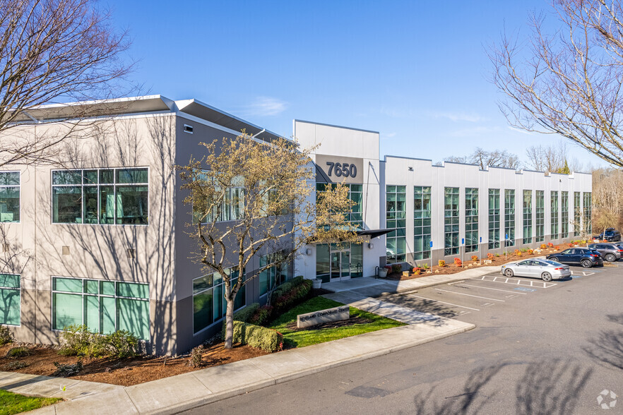 7650 SW Beveland St, Tigard, OR for lease - Primary Photo - Image 1 of 9