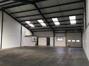 Henwood, Ashford for lease Interior Photo- Image 2 of 3