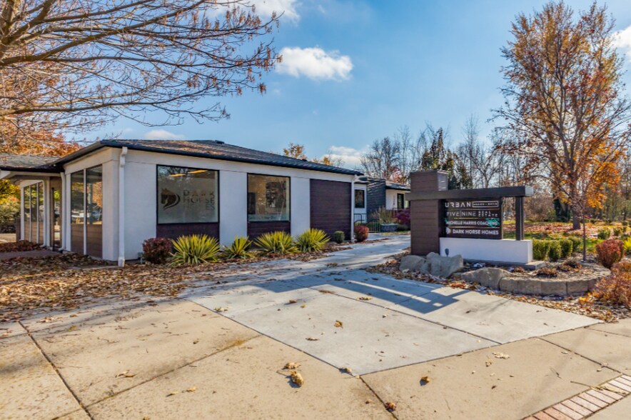 128 S Eagle Rd, Eagle, ID for sale - Building Photo - Image 1 of 1