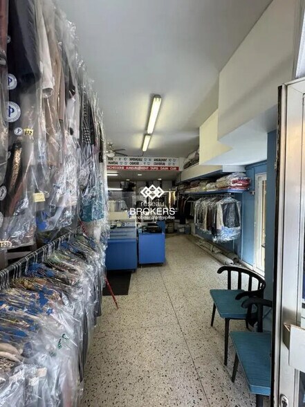 Flex in Nice for lease - Interior Photo - Image 2 of 3