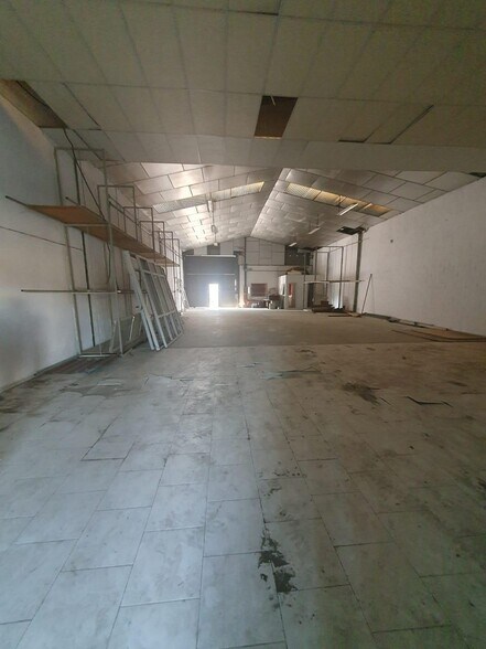 Industrial in SEVILLA for lease - Building Photo - Image 2 of 5