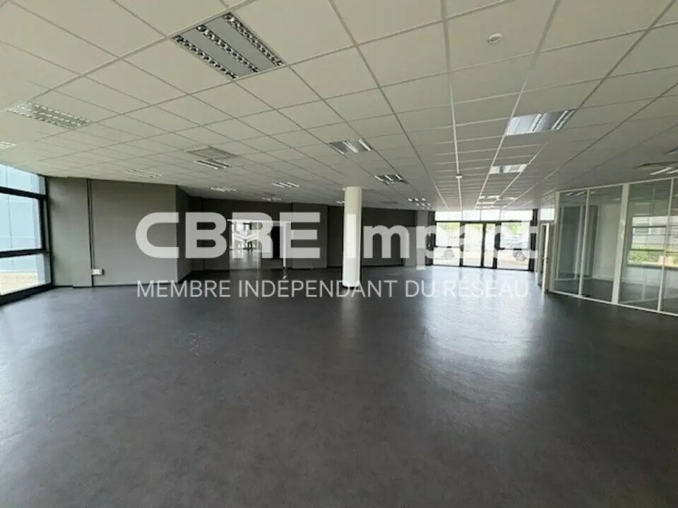 Office in Bezannes for sale Interior Photo- Image 1 of 5