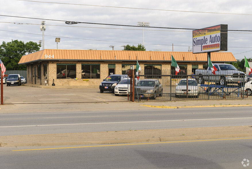 944 S Buckner Blvd, Dallas, TX for sale - Building Photo - Image 1 of 1