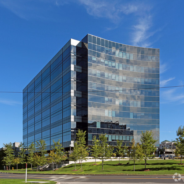 150 Commerce Valley Dr W, Markham, ON, L3T 7Z3 - Office Space For Lease ...