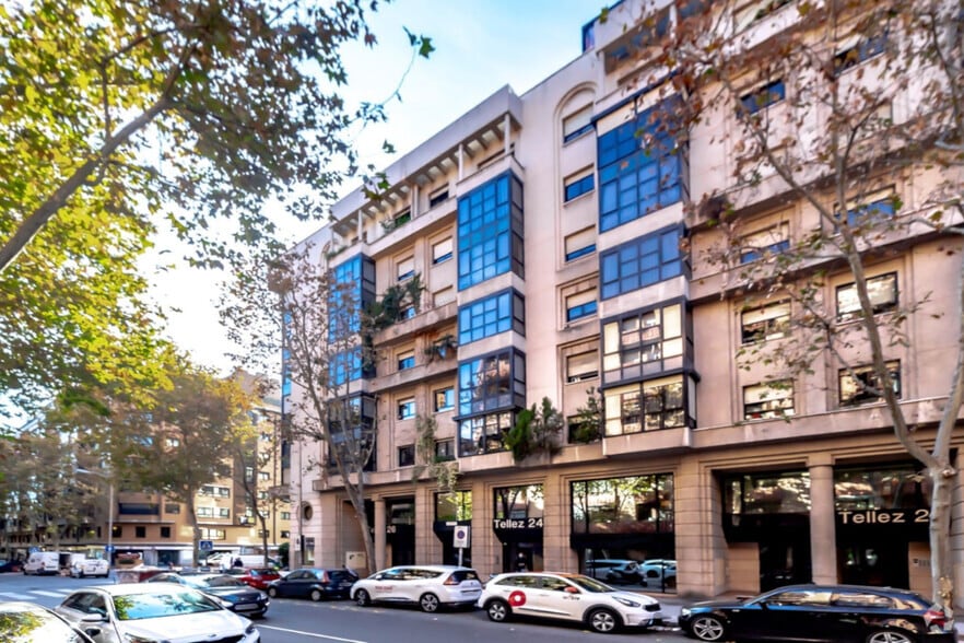 Calle de Téllez, 22, Madrid, Madrid for lease - Building Photo - Image 2 of 2