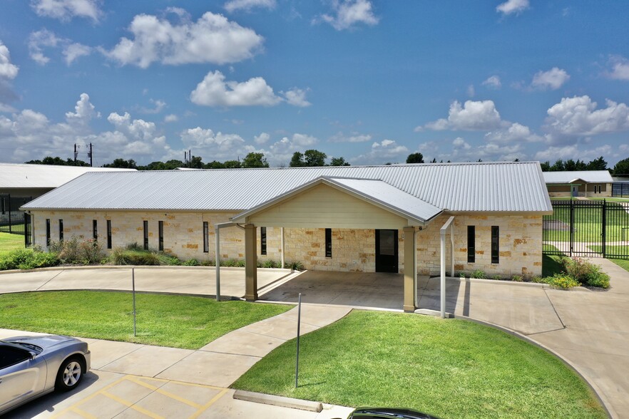 4150 Highway 36 S, Brenham, TX for sale - Building Photo - Image 2 of 149