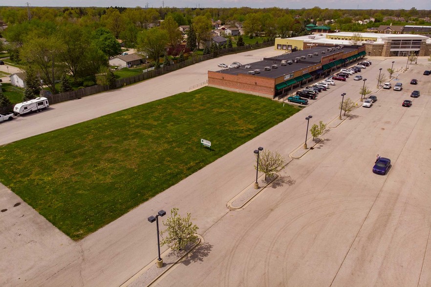 7221 Maplecrest Rd, Fort Wayne, IN for lease - Aerial - Image 3 of 5