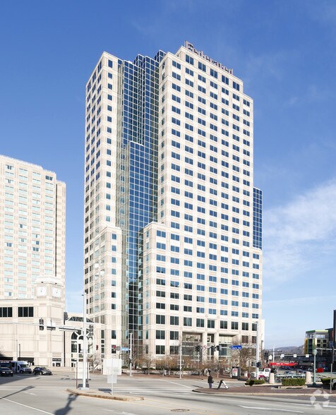 1001 Liberty Ave, Pittsburgh, PA for lease - Primary Photo - Image 1 of 10