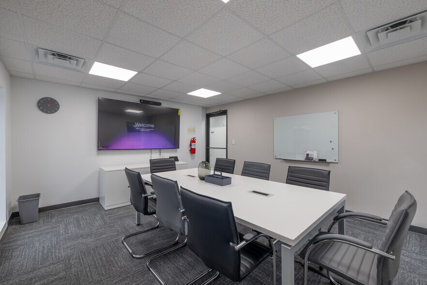 Regus 101 E Tennessee Ave. - Serviced Office