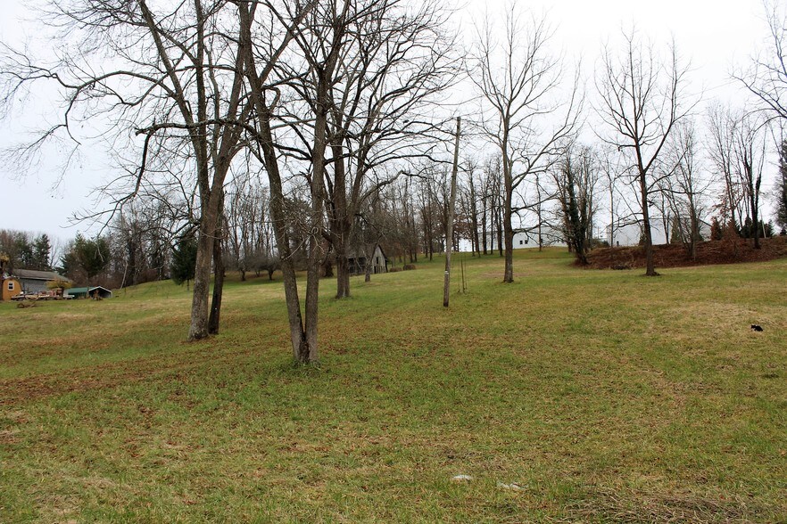 333 Whites Mill Rd, Abingdon, VA 24210