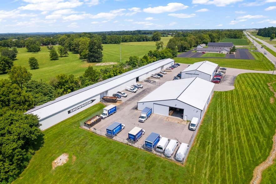 9414 Highway 62, Charlestown, IN for sale - Primary Photo - Image 1 of 1