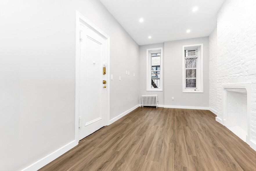 122 W 20th St, New York, NY for lease - Interior Photo - Image 2 of 5