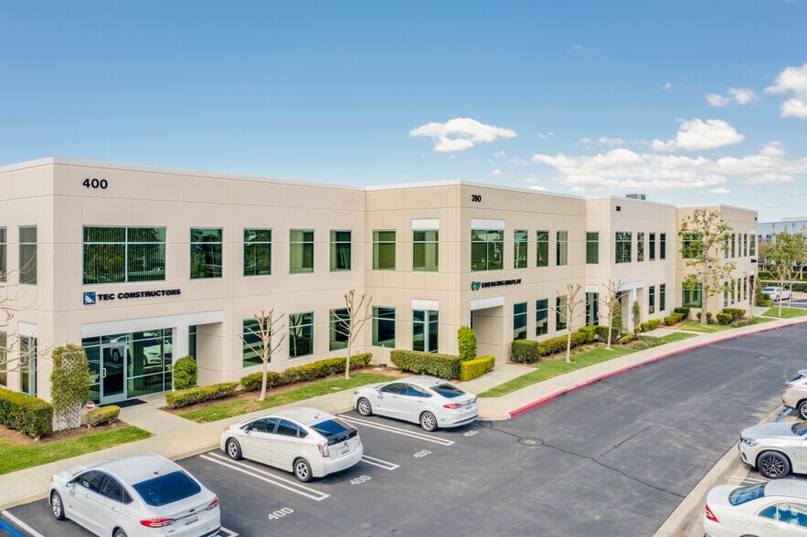 370 Goddard, Irvine, CA for lease - Primary Photo - Image 1 of 7