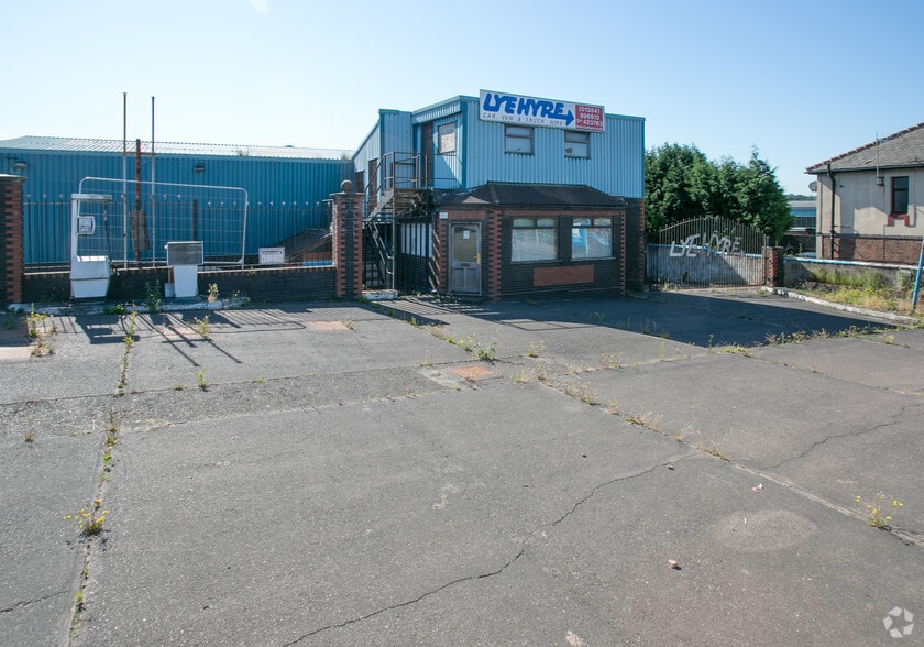 Thorns Rd, Brierley Hill for lease - Primary Photo - Image 1 of 2