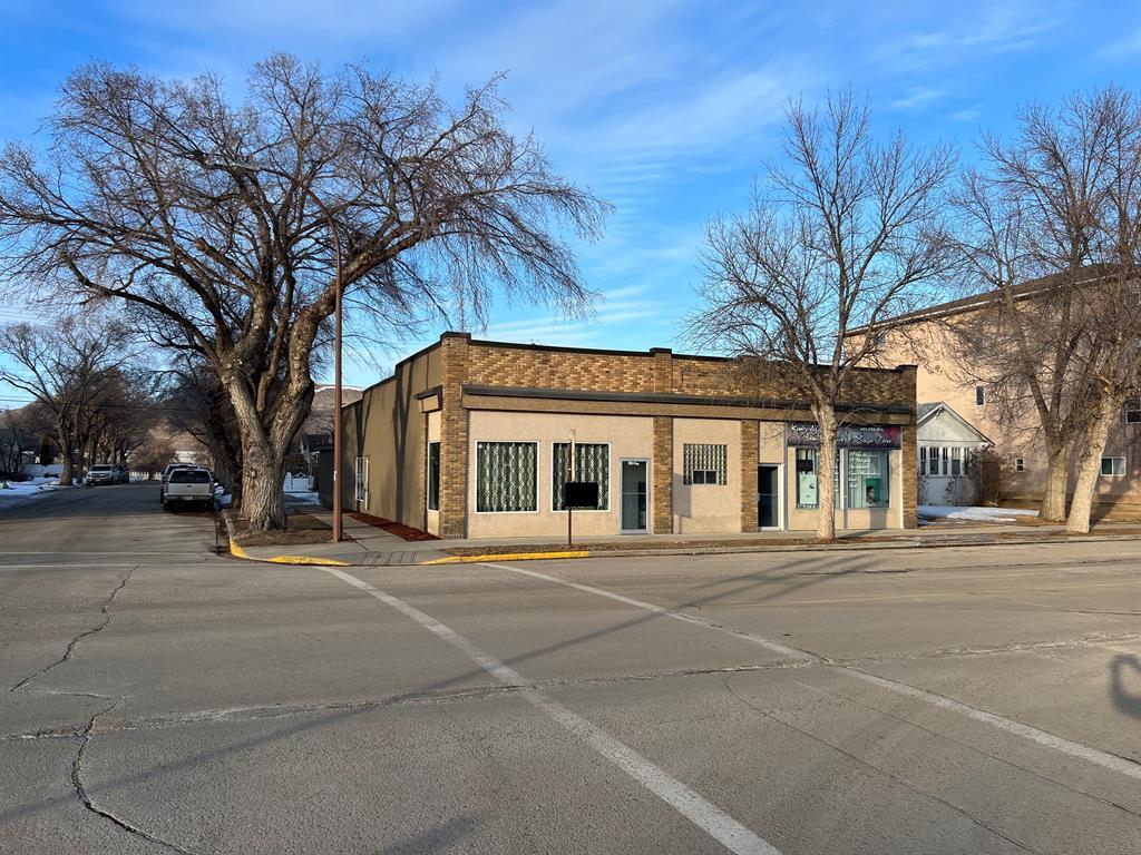 120 3 Av E, Drumheller, AB for lease Building Photo- Image 1 of 2