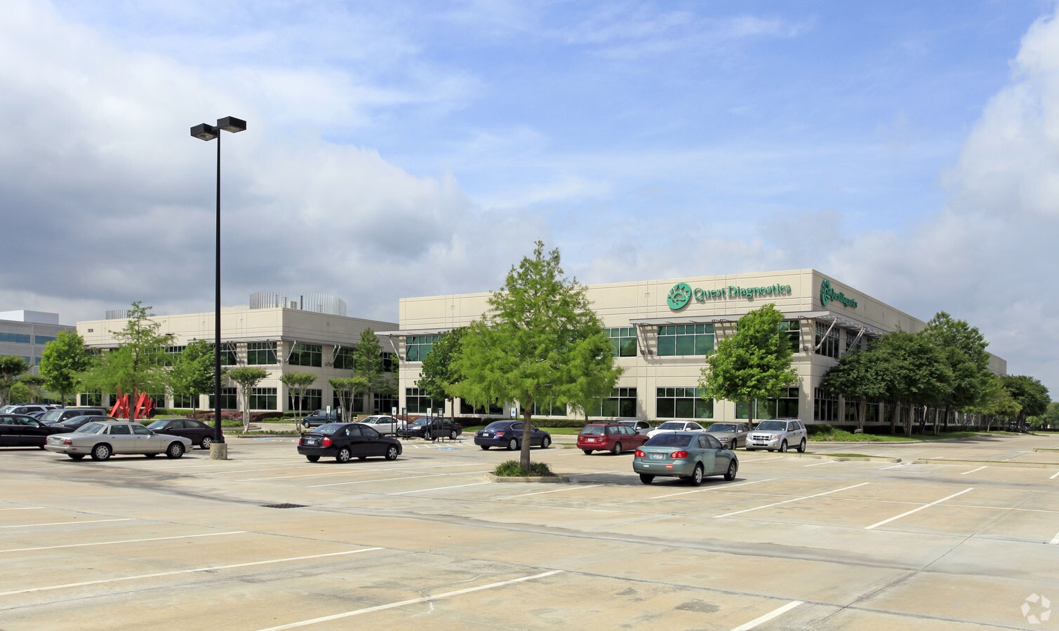 5850 Rogerdale Rd, Houston, TX 77072