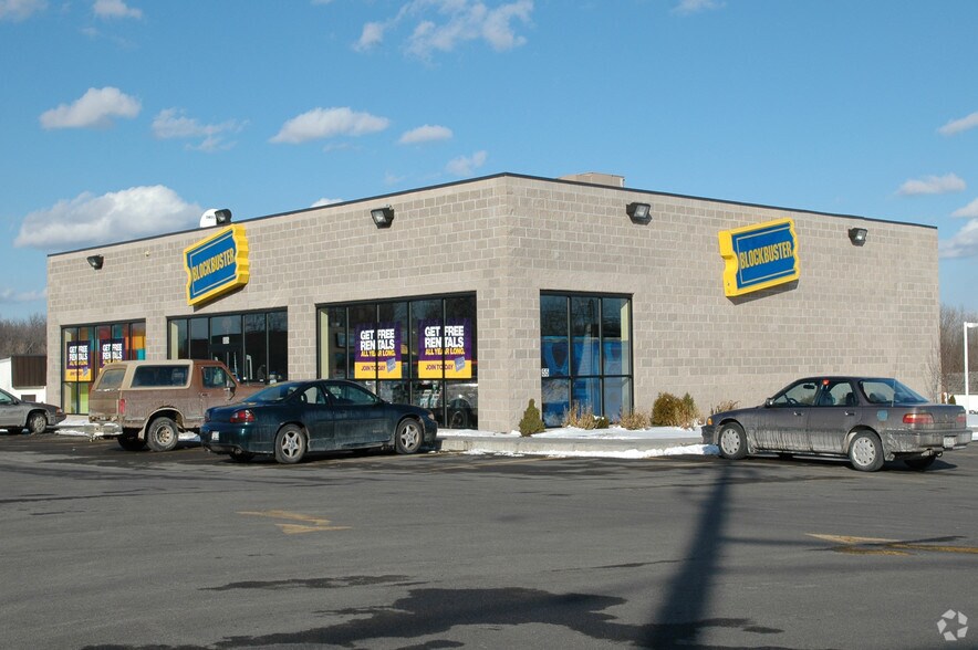 555 W Union St, Newark, NY for sale - Building Photo - Image 2 of 2