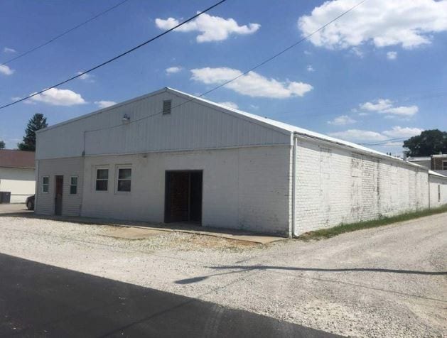 5 E Railroad St, Roachdale, IN for sale - Primary Photo - Image 1 of 1
