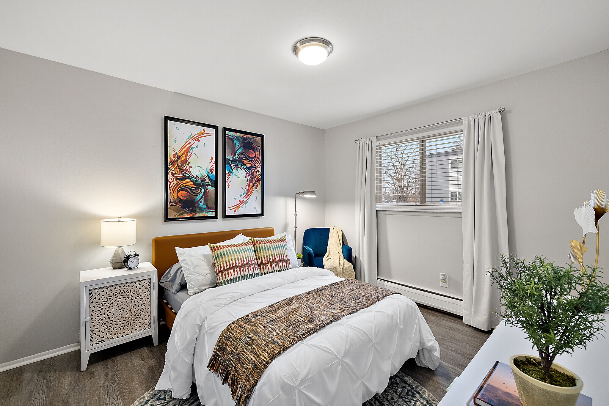 2572 Carpenter Rd, Ann Arbor, MI 48108 Arbor Haus Apartments