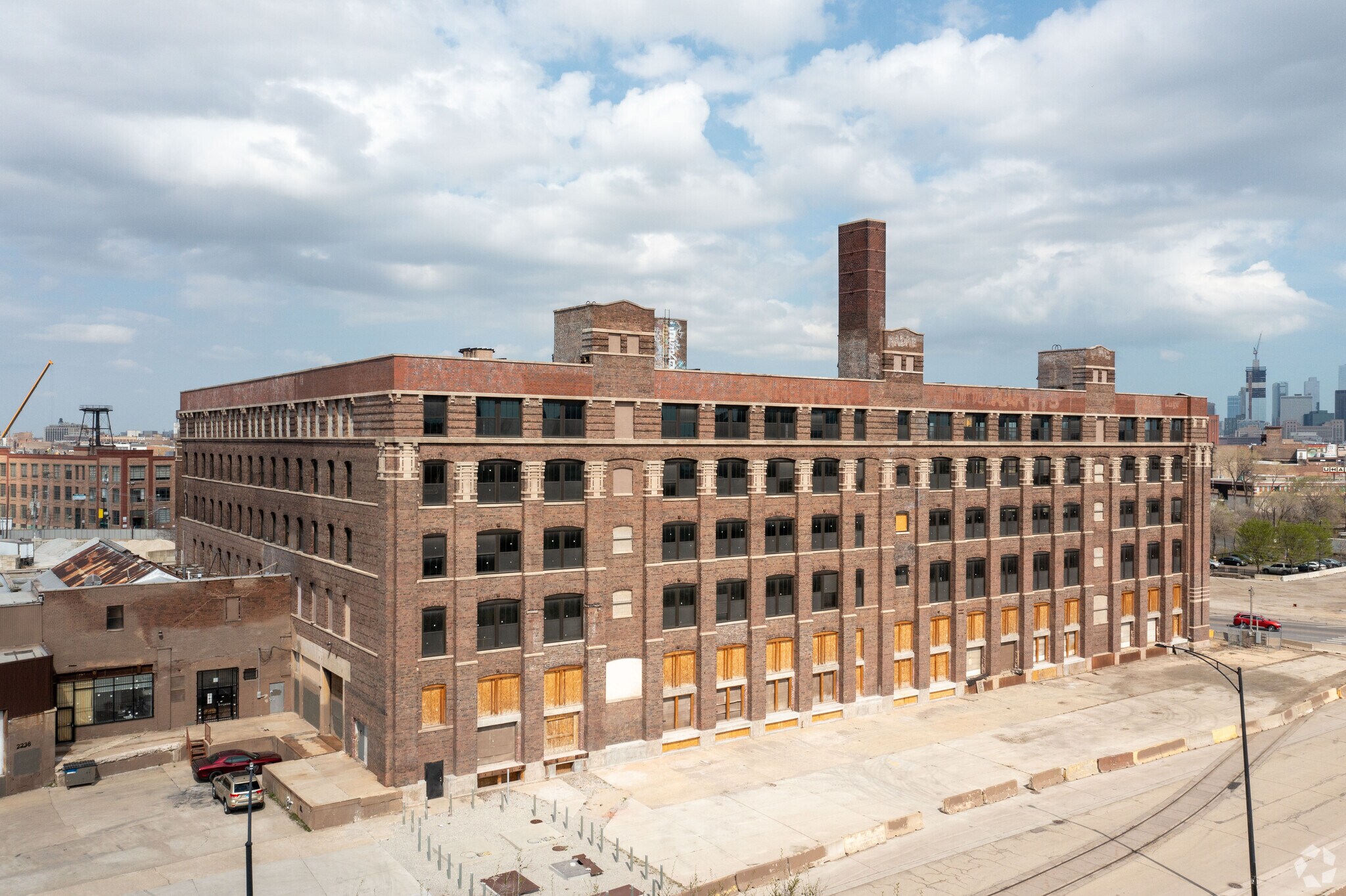 465 W Cermak Rd, Chicago, IL for sale Building Photo- Image 1 of 1