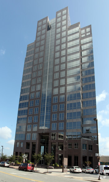 300 N Greene St, Greensboro, NC for lease - Building Photo - Image 3 of 34