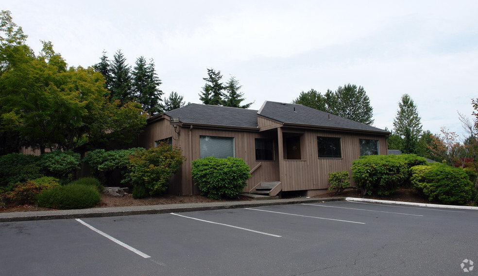 1600 116th Ave NE, Bellevue, WA for lease - Building Photo - Image 2 of 2