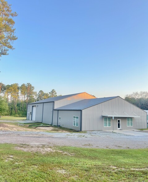 1045 Gates Rd, Irmo, SC for lease - Primary Photo - Image 1 of 20