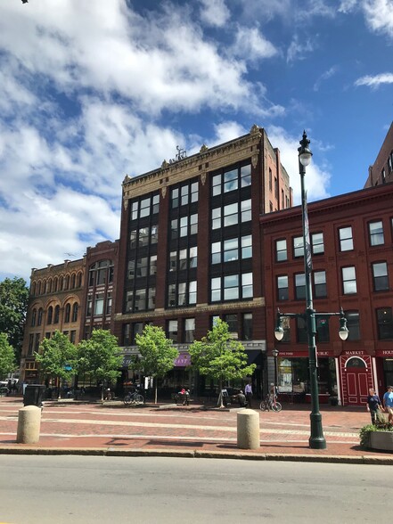 22 Monument Sq, Portland, ME for sale - Building Photo - Image 1 of 1